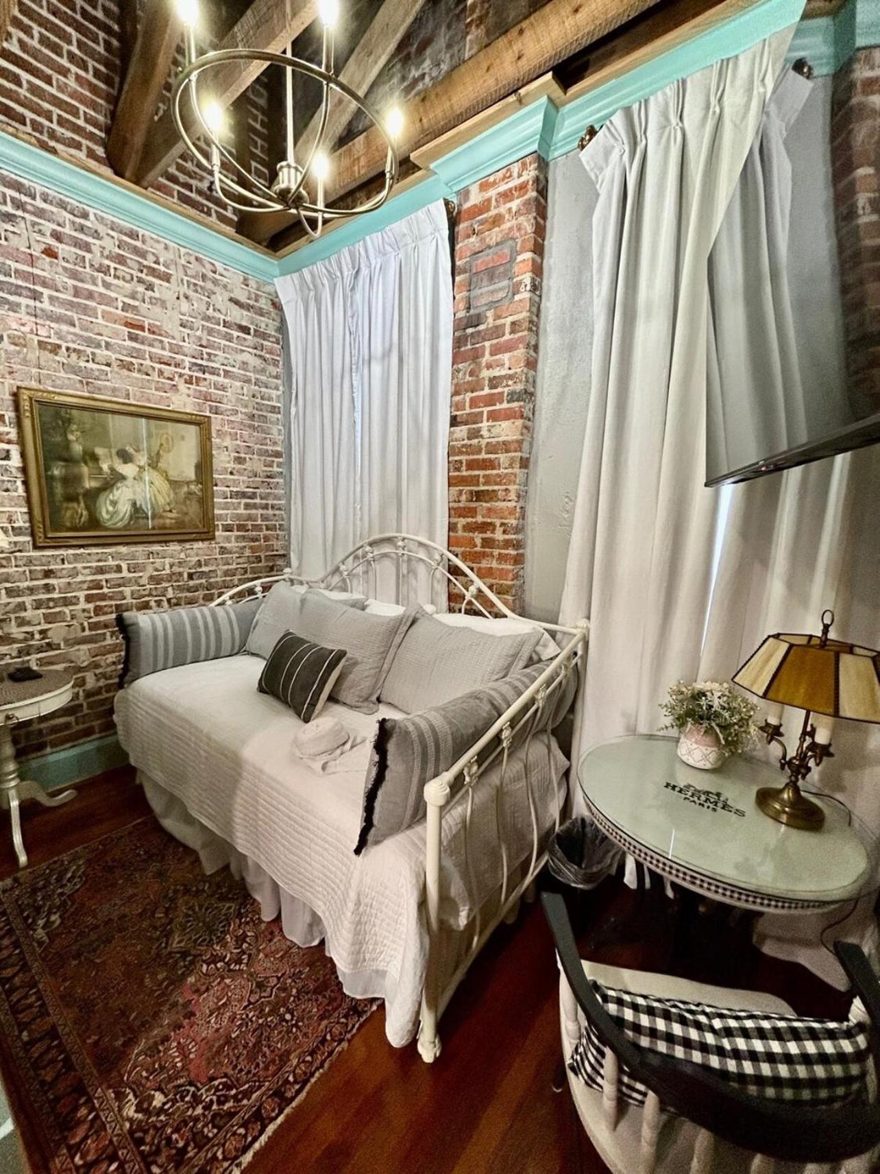 Chipley'S Squareview Inn Carthage Dış mekan fotoğraf